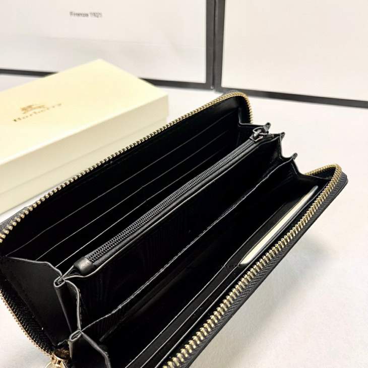Picture of Burberry Wallets _SKUfw159413240fw